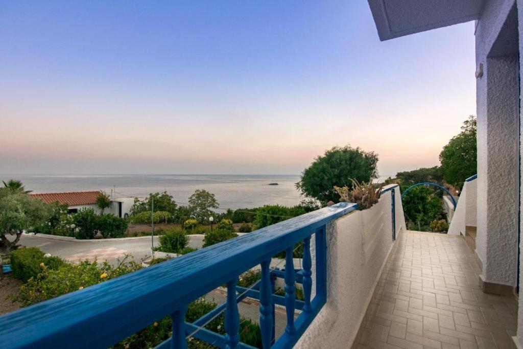 Creta Sky Apartment Achlia Exterior foto